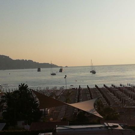 B&B Baia Delle Sirene Джардіні-Наксос Екстер'єр фото